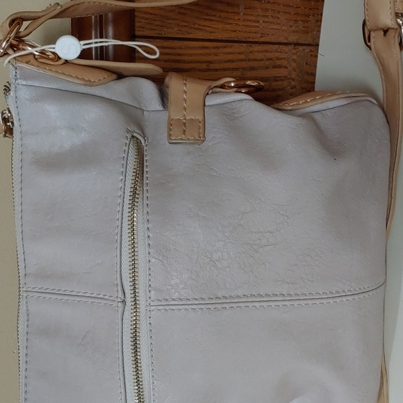 Shiraleah Chicago Leather Crossbody Bag - Picture 8 of 17